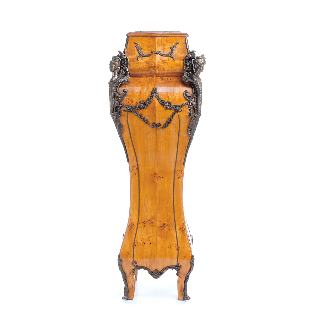 Pedestal